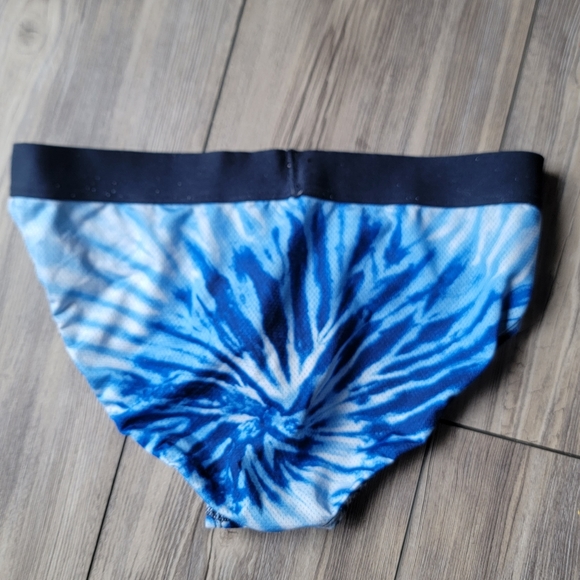 2xist Brief - Size Small - Picture 2 of 2